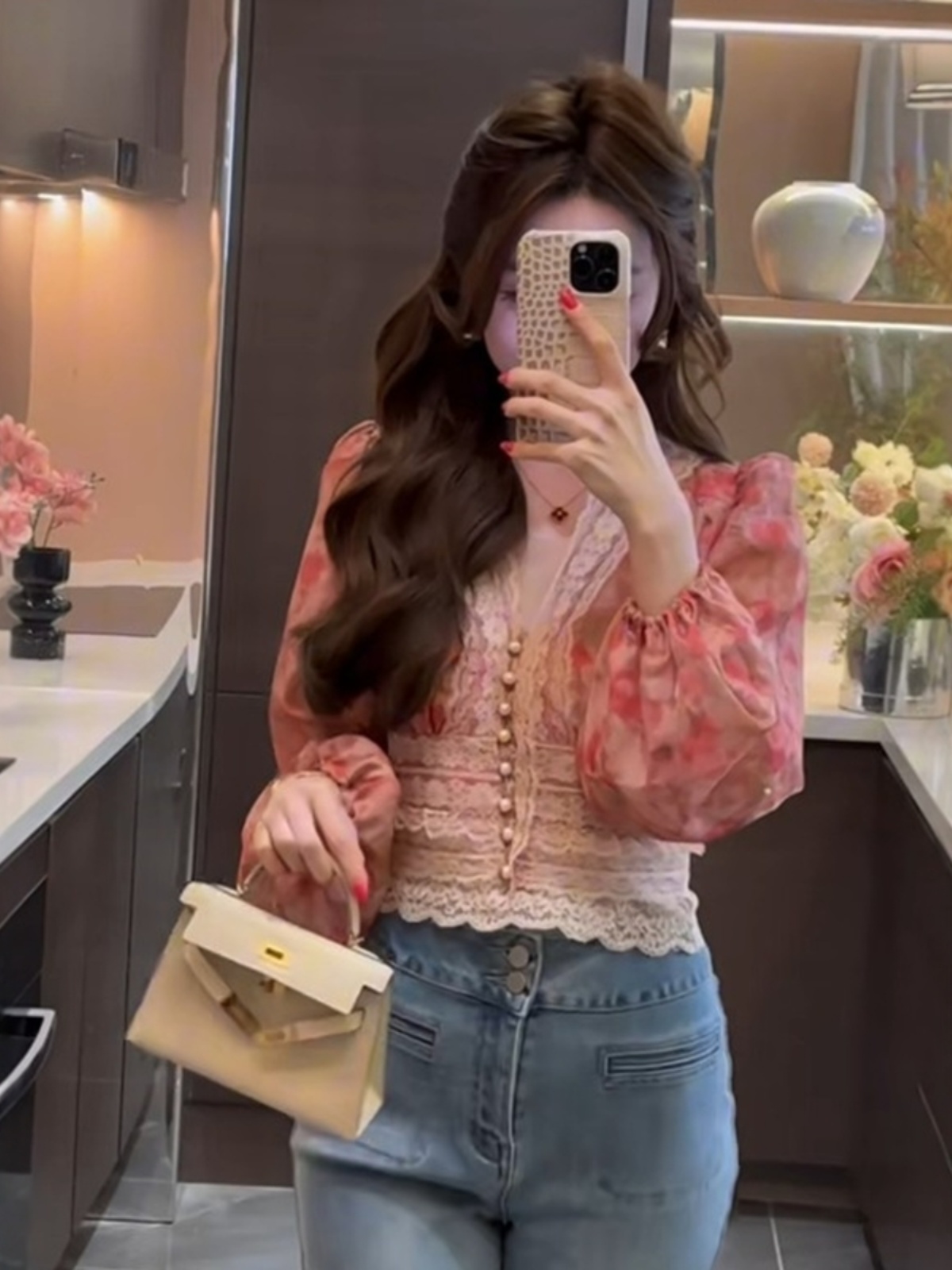 French Romantic Lace Spliced V-Neck Floral Shirt for Women - Spring Waist-Cinching Slim Top, Perfect for 90s and Y2K Styles