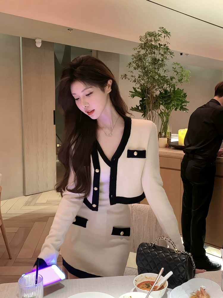 French Style Knitted Dress Set for Women - Waist-Cinching Elegant Short Skirt and Cardigan Two-Piece Suit for Autumn Winter Fashion