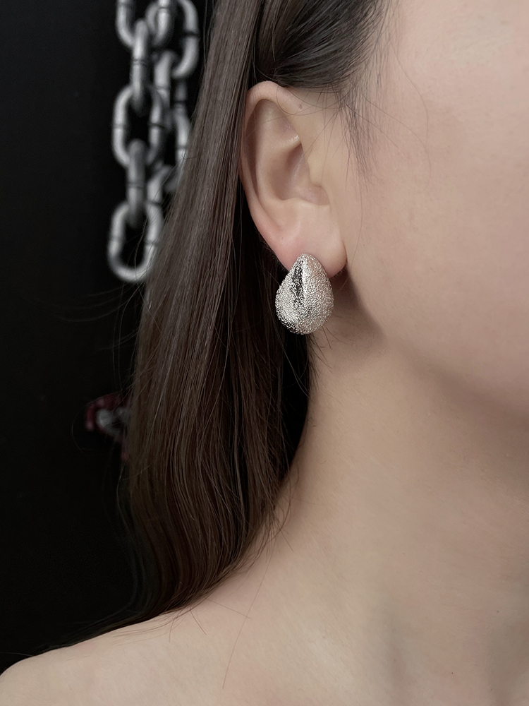 French-Style Minimalist Geometric Water Drop Ear Clips - Exquisite High-End Earrings for Women, Trendy Fashion Accessories