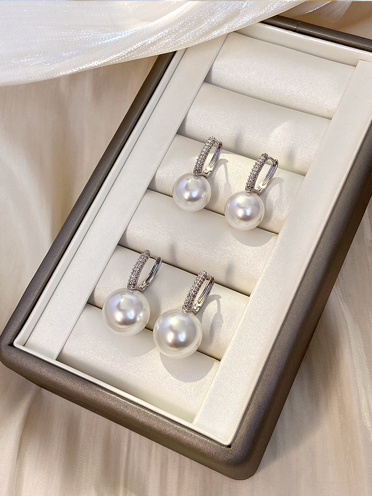 French-Style S925 Pure Silver Pearl Ear Clips for Women - 2025 High-End Luxury Earrings, Small Brand Design