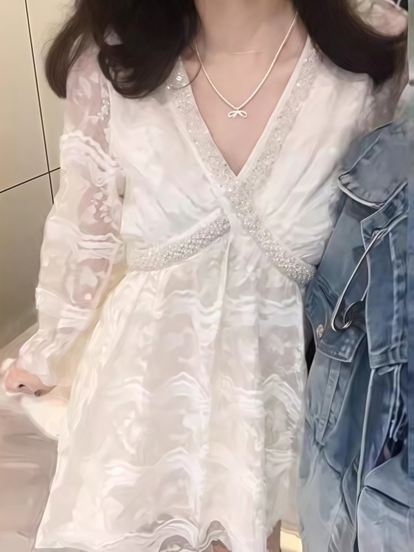 French-Style White Dress for Women - 2025 Spring Lace Splicing Design, Slimming Short Skirt, Chic Niche Fashion
