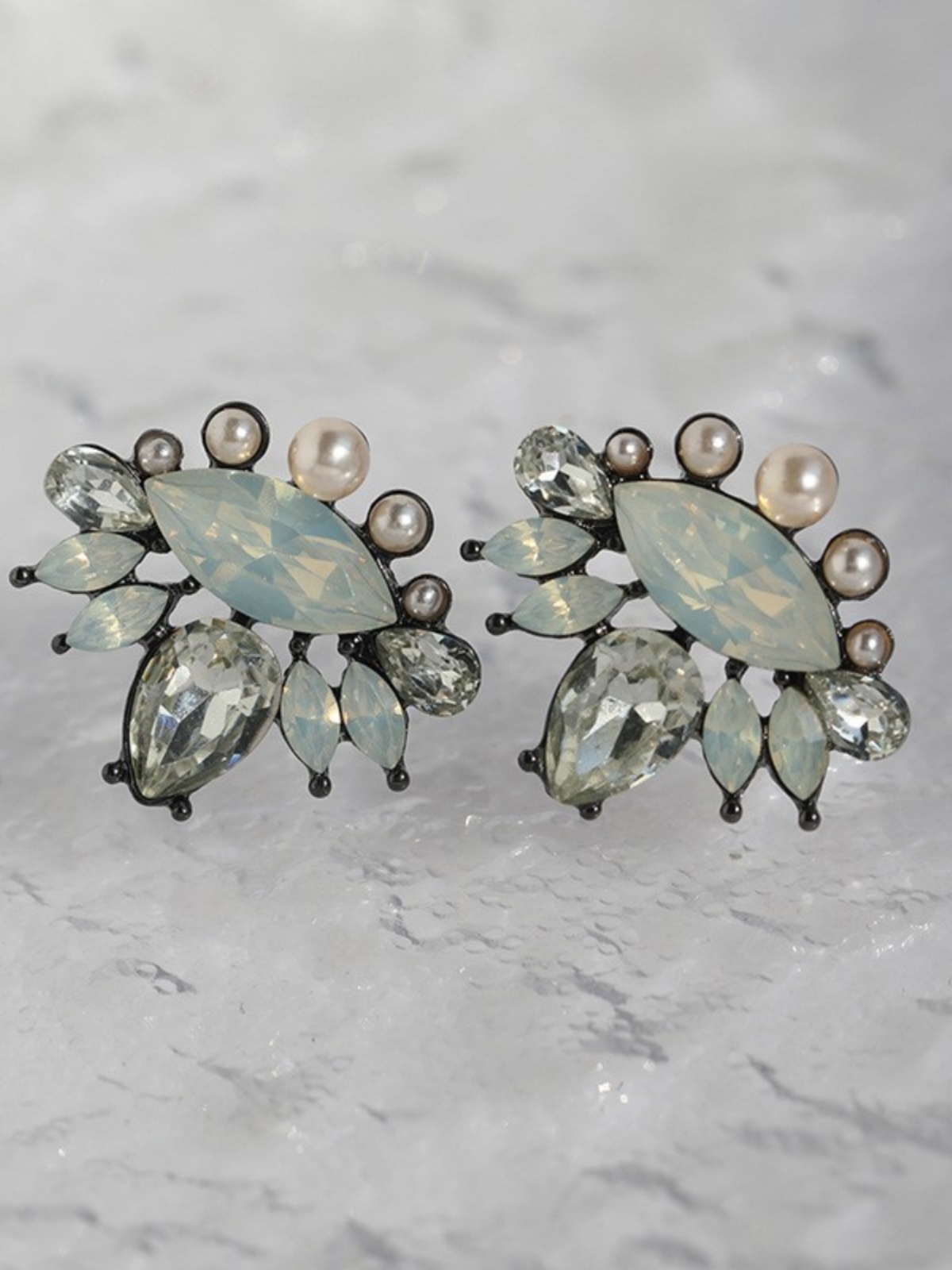 Geometric Diamond-Studded Ear Studs with Marquise Gemstones - Trendy Hollow Design Fashion Earrings