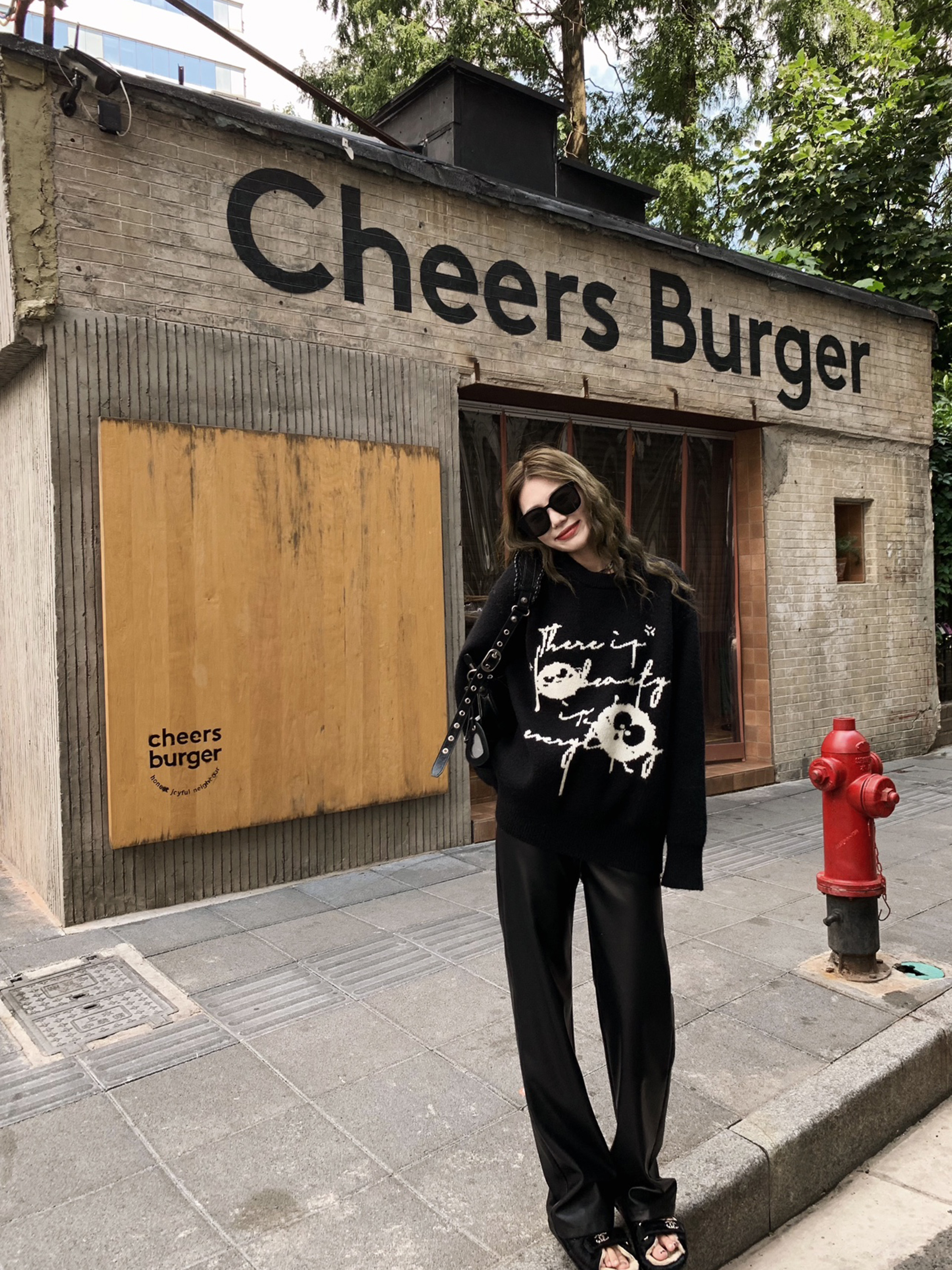 Graffiti Print Pullover Sweater for Women - Autumn Winter Knitted Top, Y2K Style, Cozy Casual Wear
