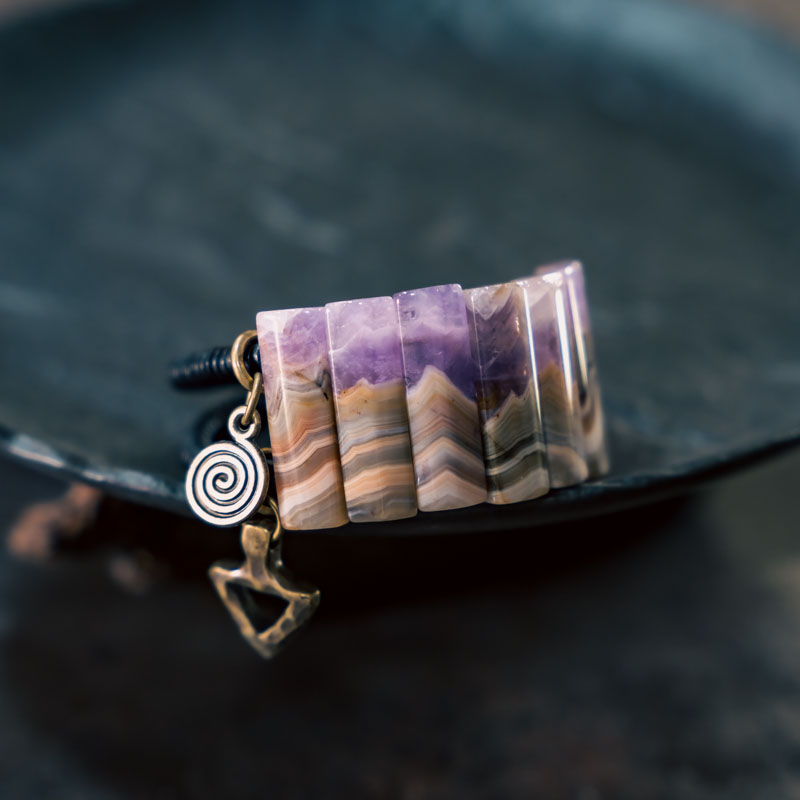 Handmade Gradient Agate and Amethyst Bracelet for Men and Women - Unique Non-Fish Design Jewelry