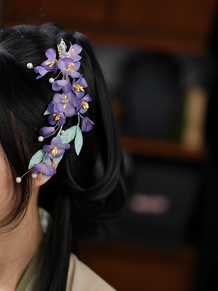 Handmade Silk Embossed Fairy Hairpin - Ethereal Purple Hanfu Headpiece for Classical Dance and Ancient Style Looks