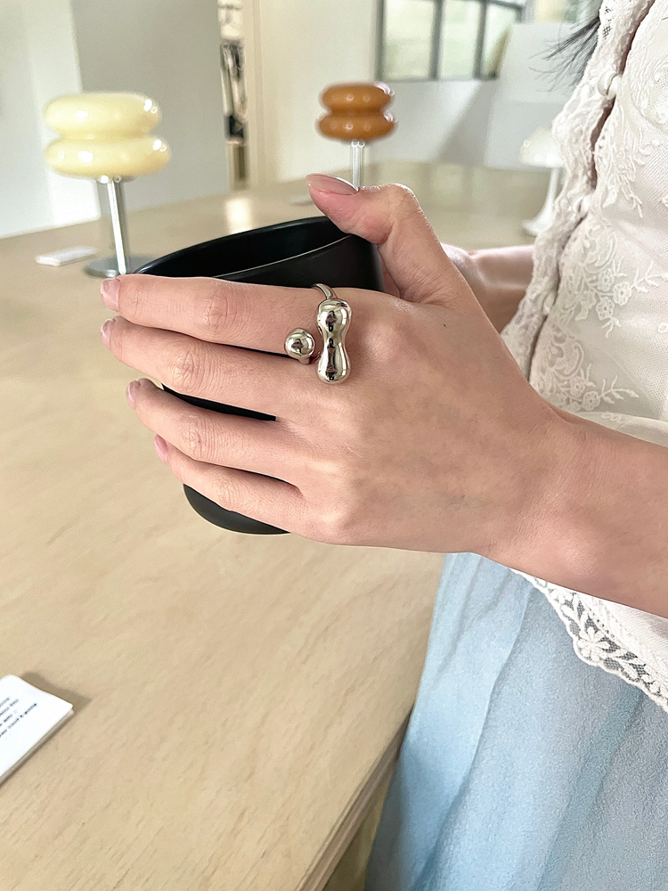 High-End Cute Bone Ring - Korean Style Open Ring for Women, Exaggerated Personality Fashion Ring, Unique Niche Design