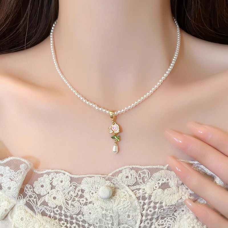 High-End Double-Layer Wrapped Pearl Necklace for Women - Versatile Beaded Collarbone Chain, Elegant Niche Fashion Accessory