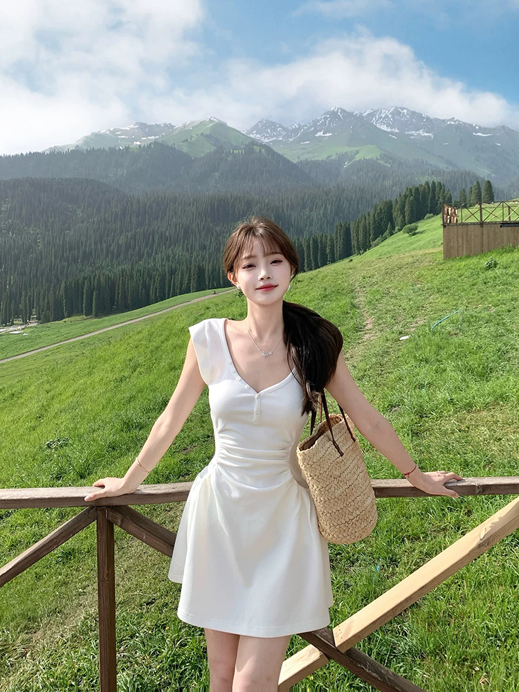 High-End French-Style White V-Neck Dress for Women - Sleeveless, Fitted Waist, Short Summer Vacation Dress