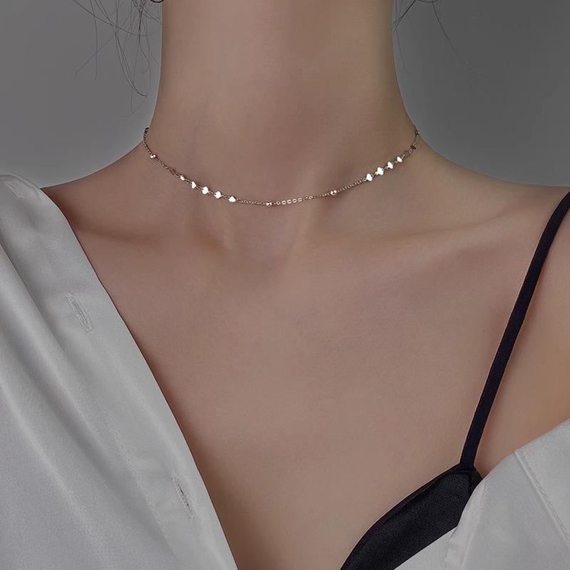 High-End Light Luxury Versatile Collarbone Necklace - Elegant Designer Jewelry for Chic Fashion Lovers
