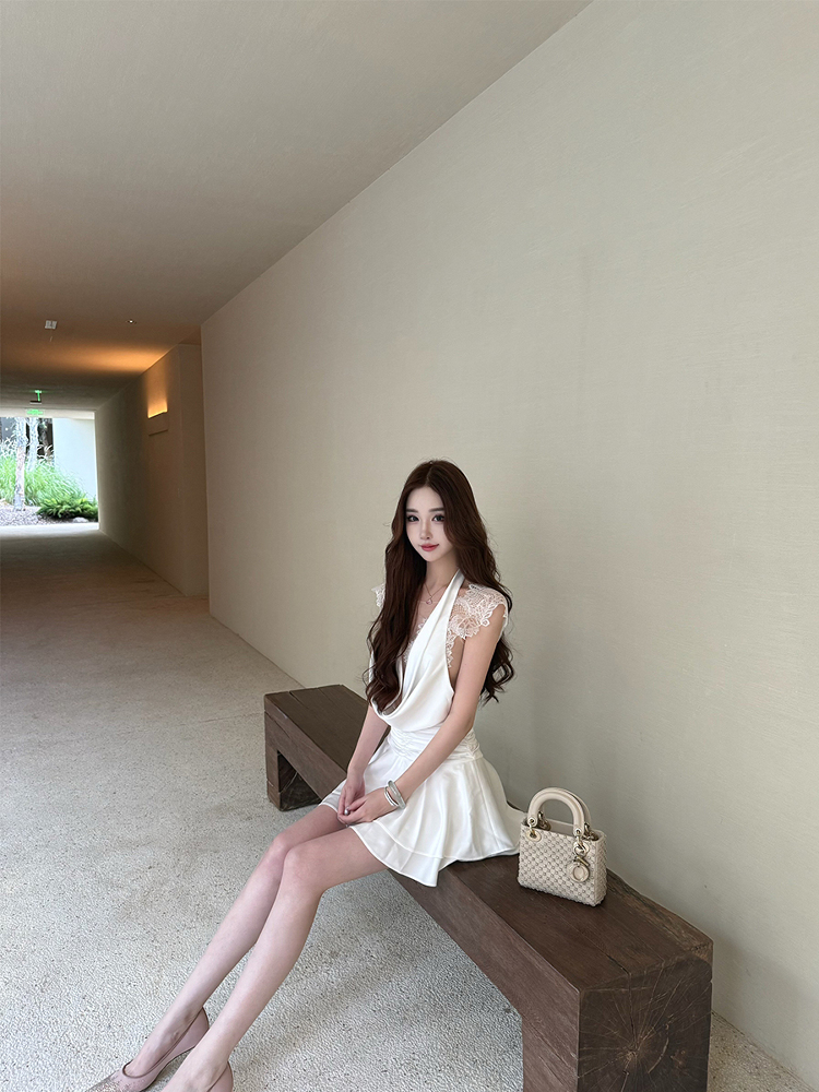 High-End Socialite Style Lace Dress - Moon Vera Canary Short Camisole with Deep V Design, Perfect for 90s and Y2K Fashion Lovers