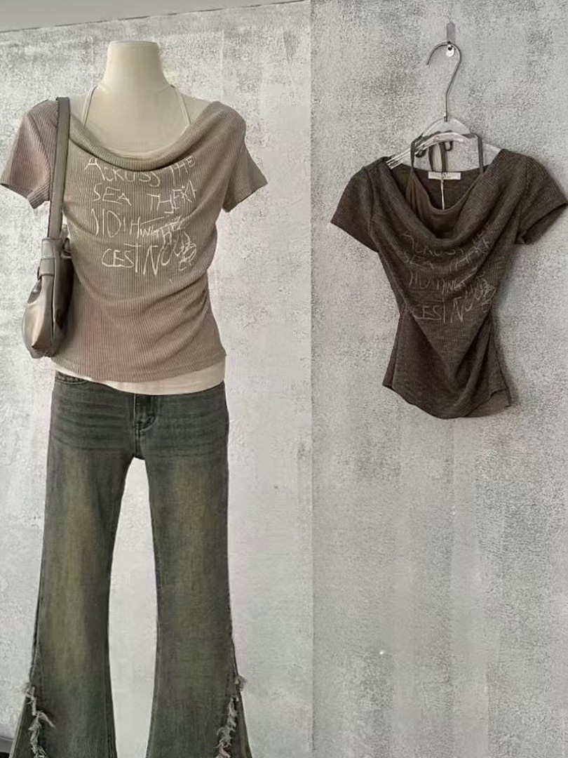 High-End Women's Waist-Cinched Pleated Slim-Fit Short-Sleeve T-Shirt - Trendy Fashion Essential for Chic Outfits