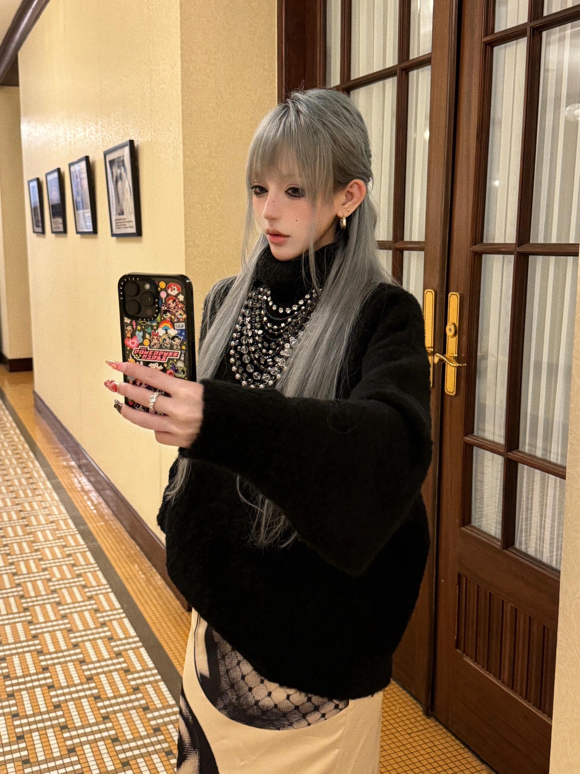 High-Neck Knitted Sweater and Fishtail Skirt Two-Piece Set for Women - Loose Lazy Style Autumn/Winter Fashion