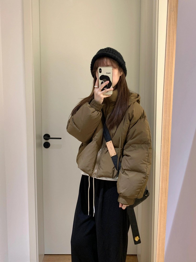 Hooded White Duck Down Jacket for Women, Korean Style, Loose Fit, Petite-Friendly, Versatile Thick Cotton Winter Outerwear