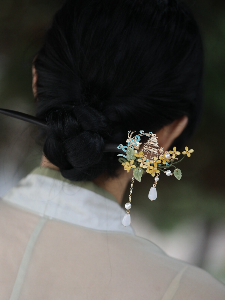 Jade Rabbit Hairpin - Mid-Autumn Festival Headpiece, Chinese Style Hanfu Hair Accessories, Qipao Decoration, Ebony Updo Hairpin