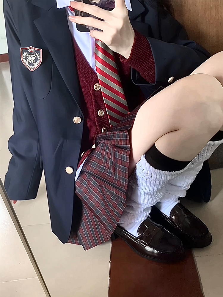Japanese School Style Pudding Bear JK Uniform Blazer & Pleated Skirt Set for Women - Early Autumn Mid-Length Fashion
