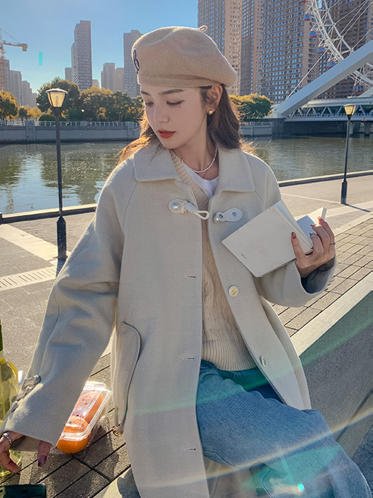 Khaki High-End Wool Coat for Women - Winter 2025 Korean Style Petite College Overcoat