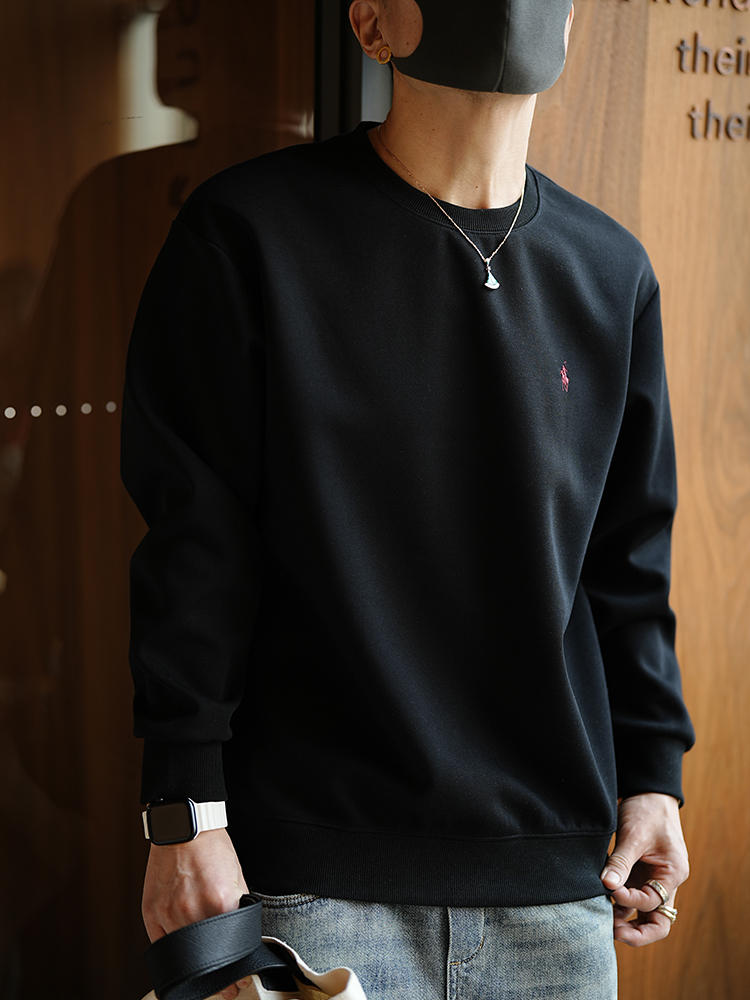 Korean Style Casual Minimalist Embroidered Logo Round-Neck Sweatshirt for Men - Trendy Solid Color Pullover Top for Spring