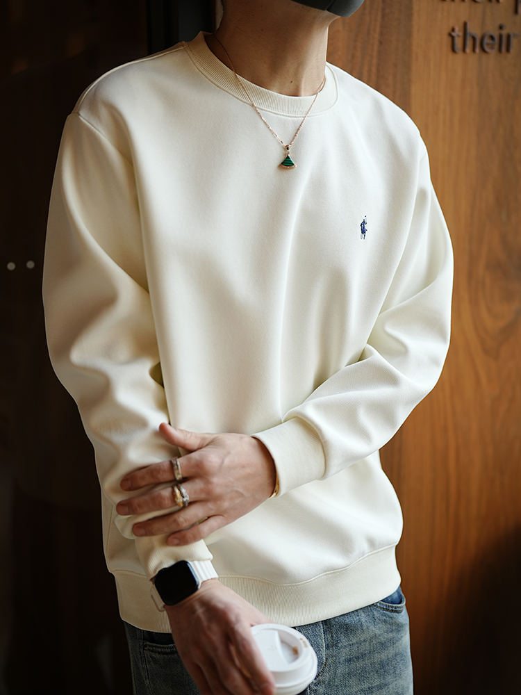 Korean Style Casual Minimalist Embroidered Logo Round-Neck Sweatshirt for Men - Trendy Solid Color Pullover Top for Spring