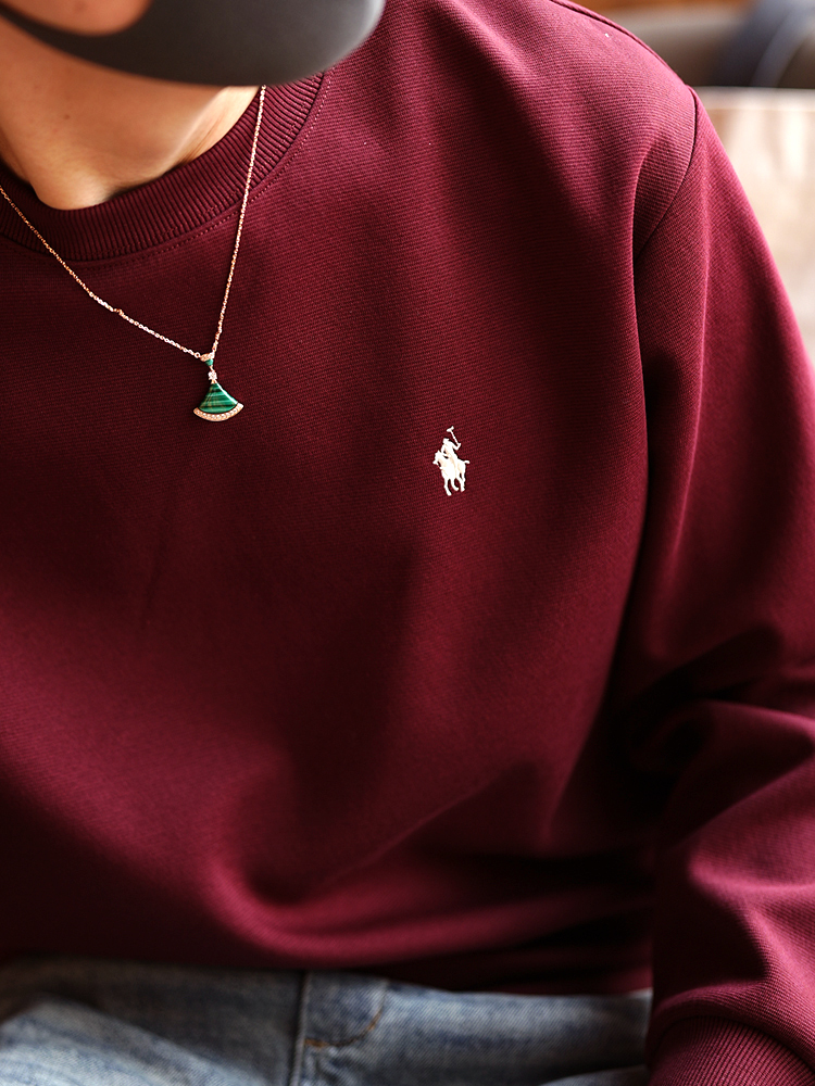 Korean Style Casual Minimalist Embroidered Logo Round-Neck Sweatshirt for Men - Trendy Solid Color Pullover Top for Spring