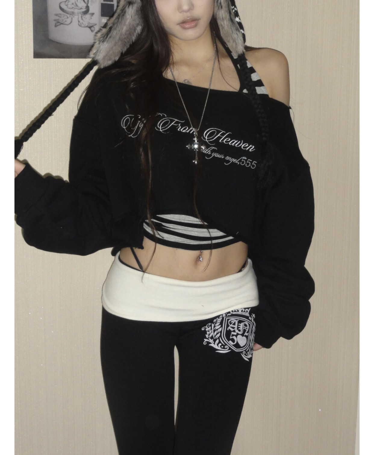 Korean Style Off-Shoulder Embroidered Sweatshirt with Slight Flare Tight Pants - 2025 Autumn/Winter Hot Girl Fashion Set