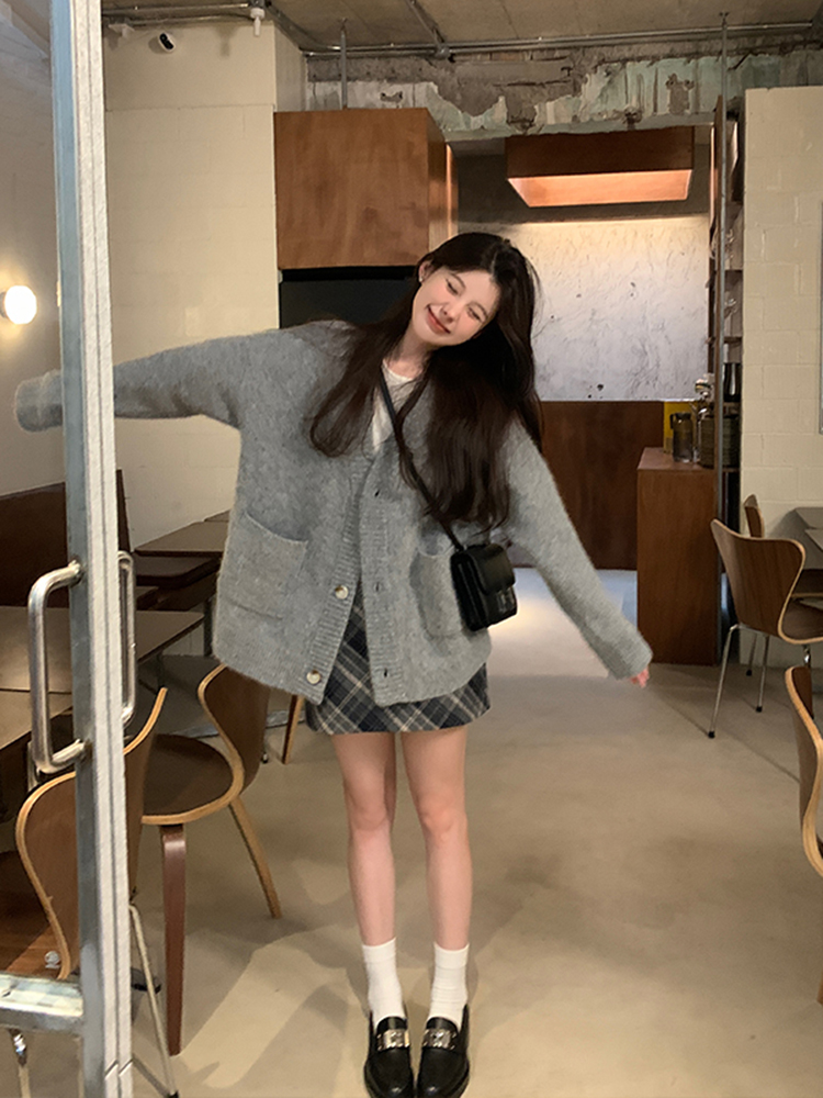 Korean-Style Soft Fluffy Knitted Cardigan for Women - Loose Fit Sweater Coat for Petite Figures - Autumn 2025 Fashion Trend