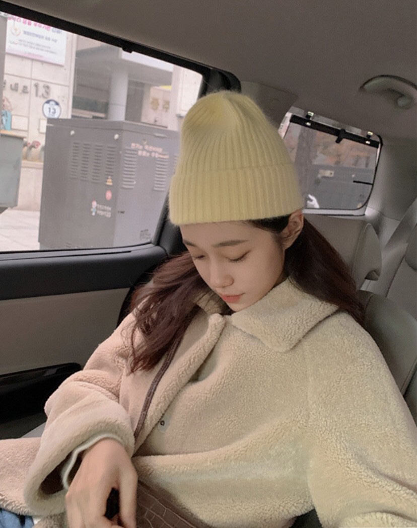 Korean Style Wide Ribbed Angora Rabbit Hair Yarn Hat in Multi-Color - Cozy Winter Accessory for Fashion-Forward Looks
