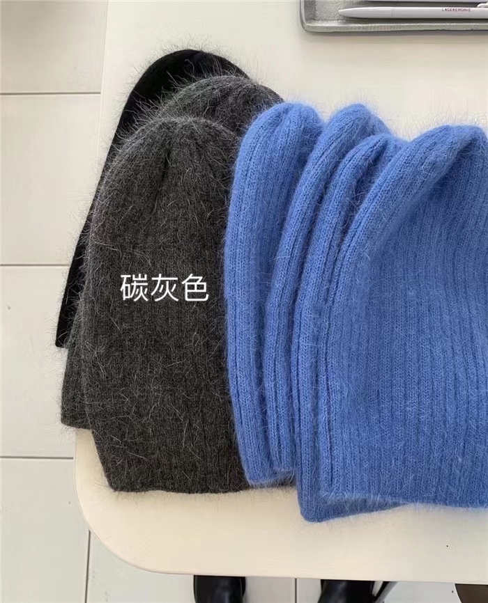 Korean Style Wide Ribbed Angora Rabbit Hair Yarn Hat in Multi-Color - Cozy Winter Accessory for Fashion-Forward Looks