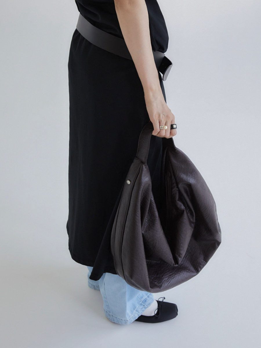 Large Capacity Pleated Design Shoulder Bag - Original Saiba Dumpling Bag in 3 Colors - Trendy Y2K Style