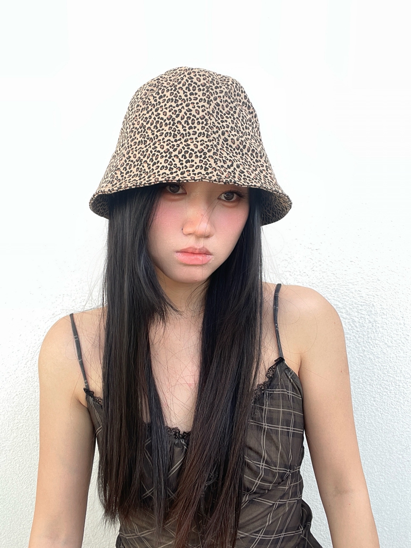 Leopard Print Fisherman Hat - Japanese Style Versatile Bucket Hat for Spring/Summer, Face-Slimming Sunshade, Trendy Ins Hat