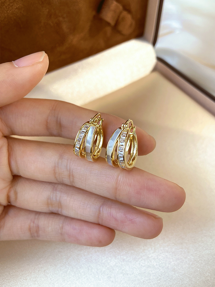 Light Luxury French-Style Gold Double Hoop Earrings for Women, Unique Minimalist Design, Versatile Fashion Ear Clips, Elegant Accessories