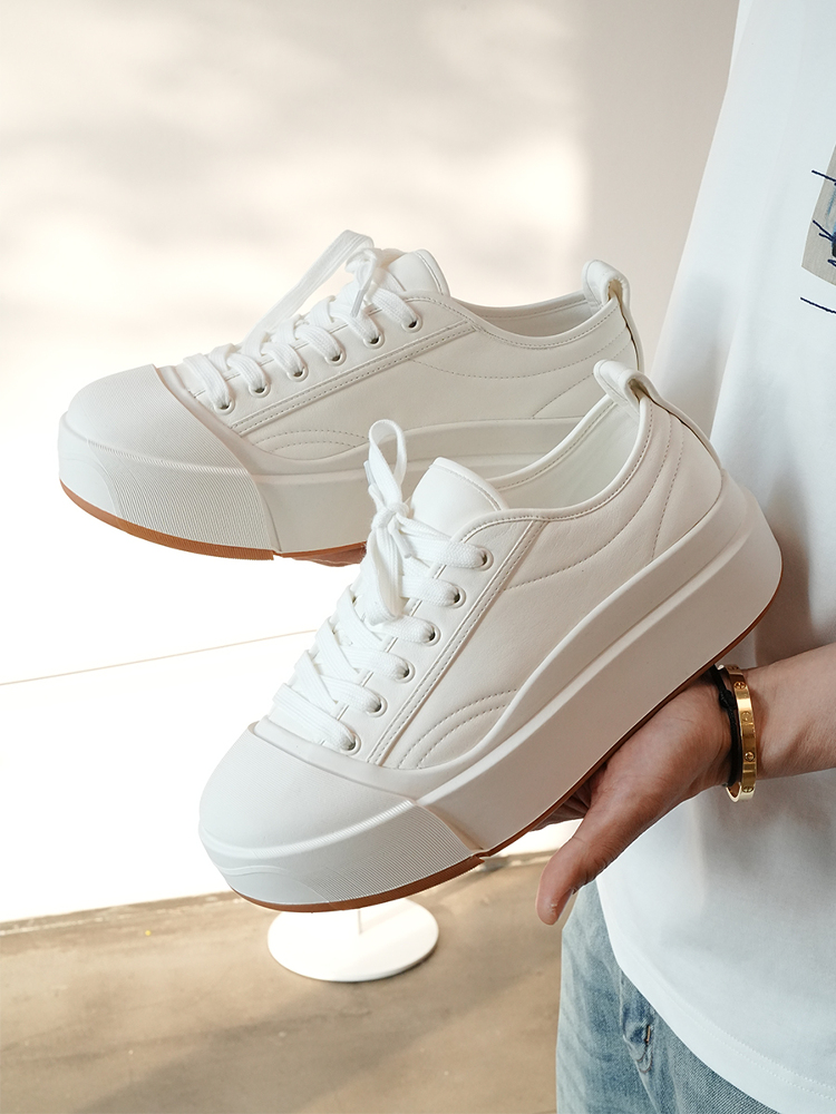 Light Luxury Lace-Up Casual Sneakers for Men - Versatile Cowhide Shoes for Trendy Spring 2025 Fashion