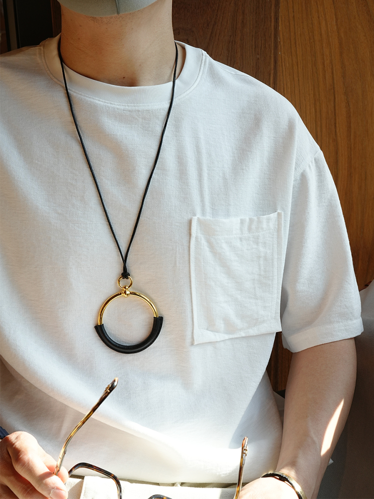 Men's Minimalist Pocket Short Sleeve T-Shirt - Solid Color Round Neck Top for Summer, Trendy Versatile Harbor Style
