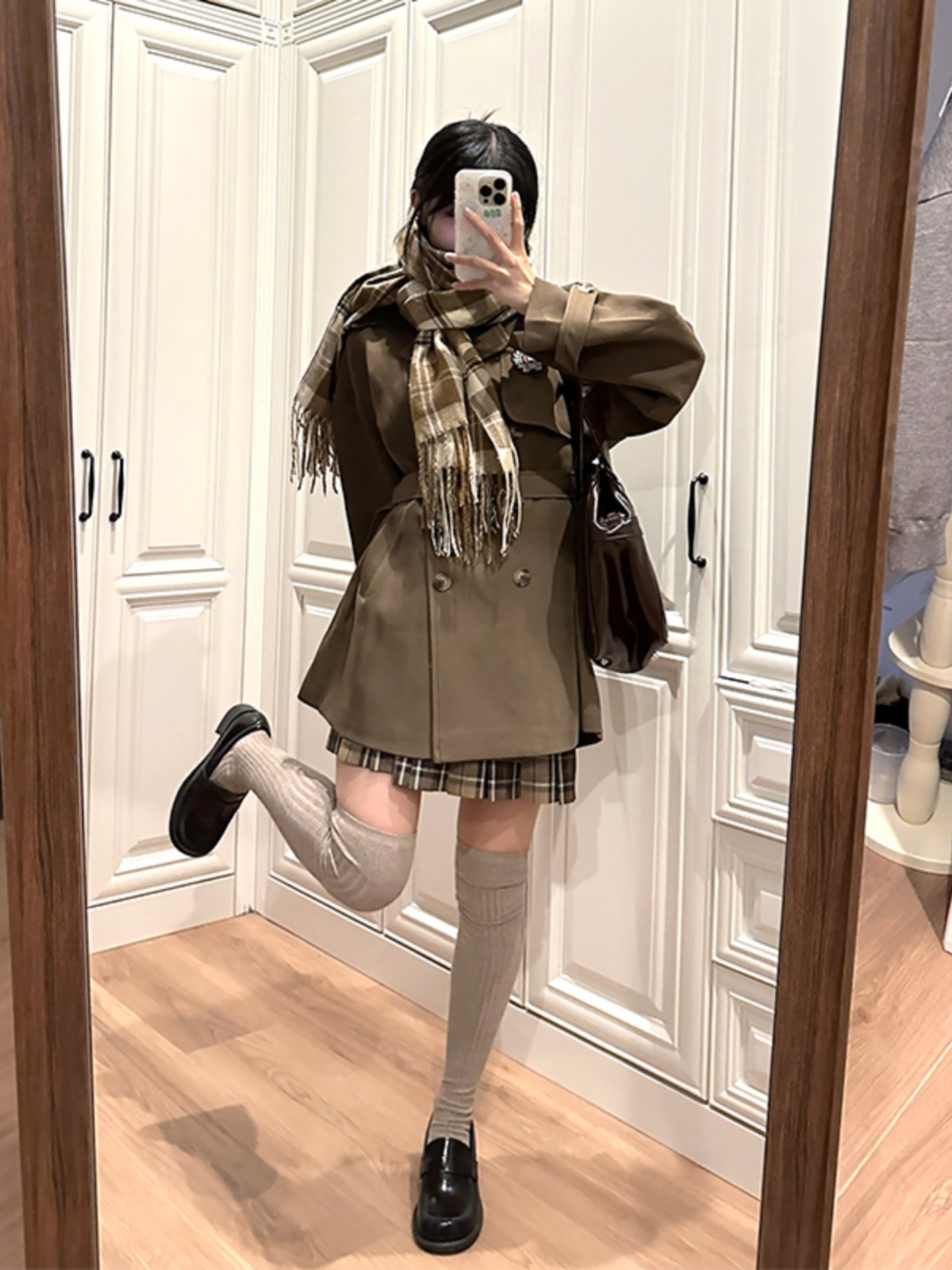Mid-Length Pudding Bear JK Uniform Coat for Women - Autumn Short Style, High-End British Design for Petite Figures