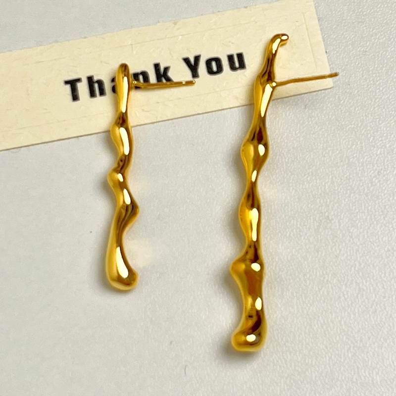 Minimalist Asymmetric Wave Curve Long Earrings for Women - Unique Metal Exaggerated Studs in Cold Style