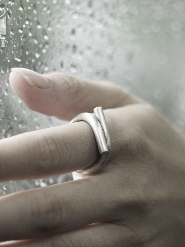 Minimalist Brushed Matte Silver Ring for Men and Women, Adjustable Open Vintage Design, Niche Home Fashion Accessory