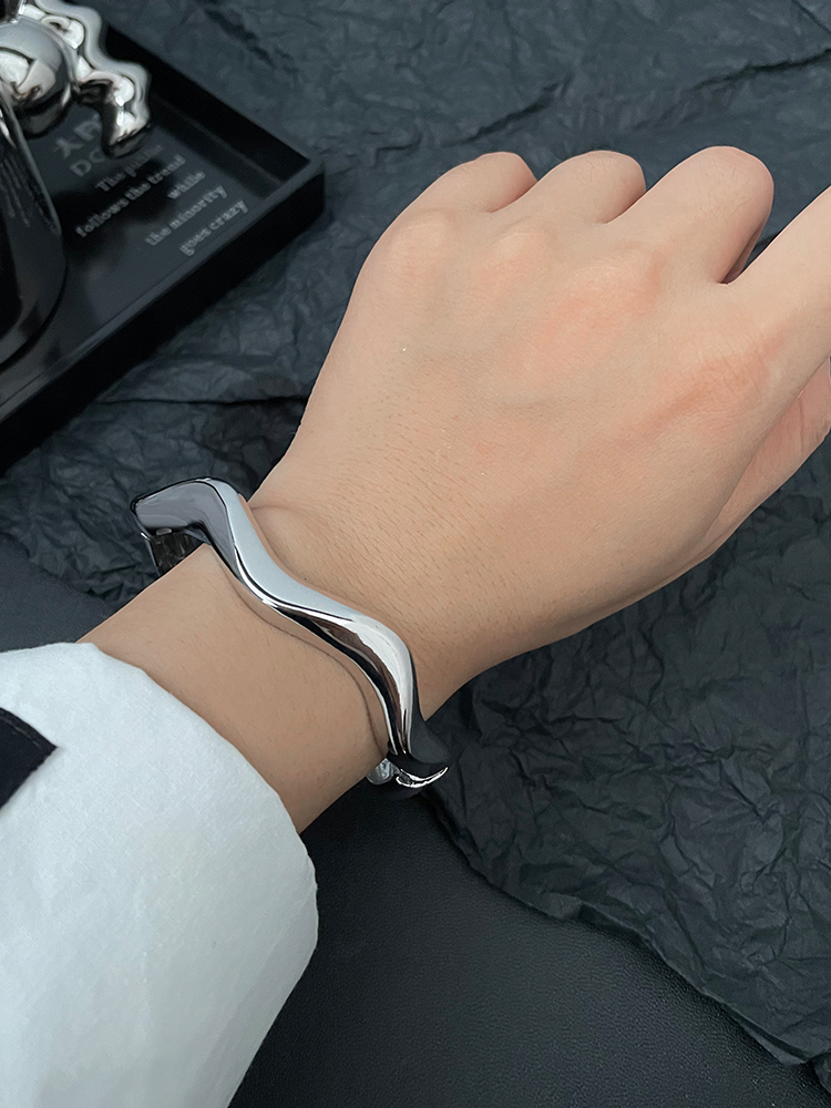 Minimalist Irregular Opening Bracelet for Women - High-End Light Luxury Versatile Accessory