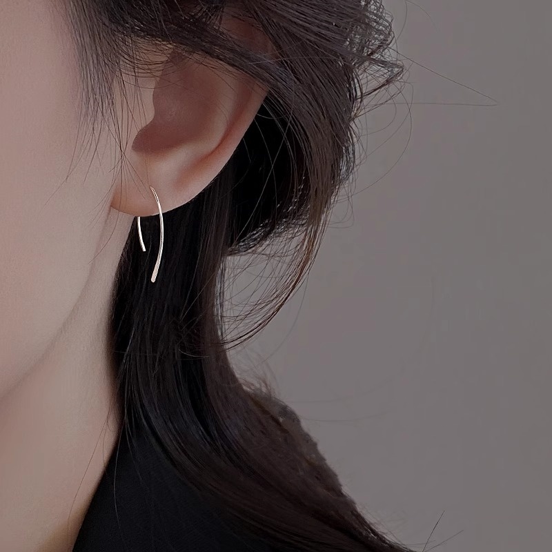 Minimalist Line Earrings with Unique Design - Versatile Studs for Everyday Wear, Perfect for Modern and Chic Styles