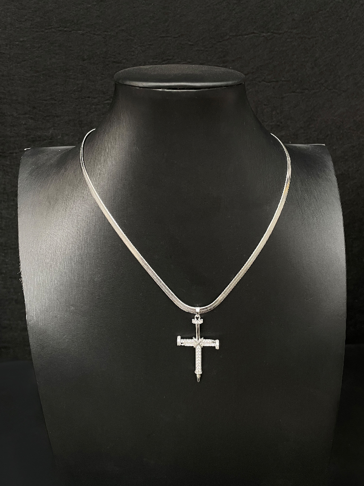 Minimalist Titanium Steel Cross Pendant Necklace for Women - Y2K Colorfast Choker Collarbone Chain Accessory