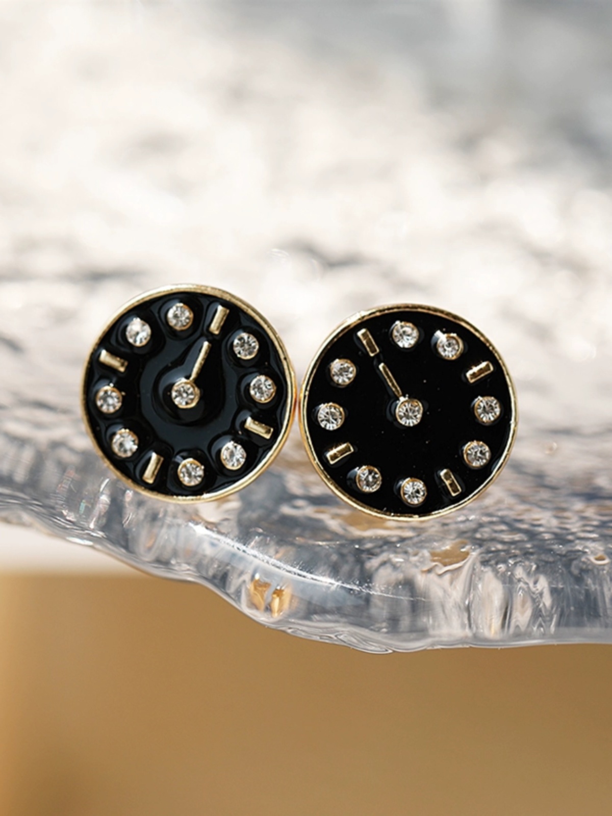 Minimalist Zinc Alloy Rhinestone Round Earrings for Women - Elegant Fashion Jewelry Ideal for Students, Birthdays, and Special Occasions