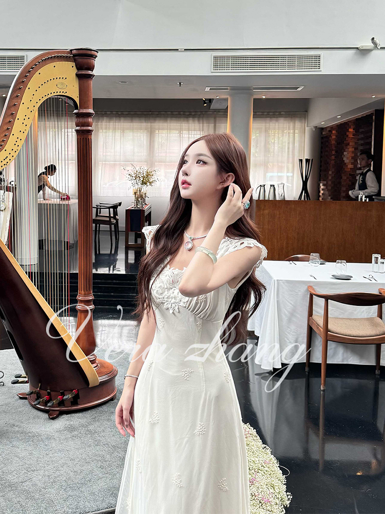 Moonlight Lace Sleeveless Dress for Women - Mid-Length Summer Dress, Elegant and Stylish for 90s and Y2K Inspired Looks