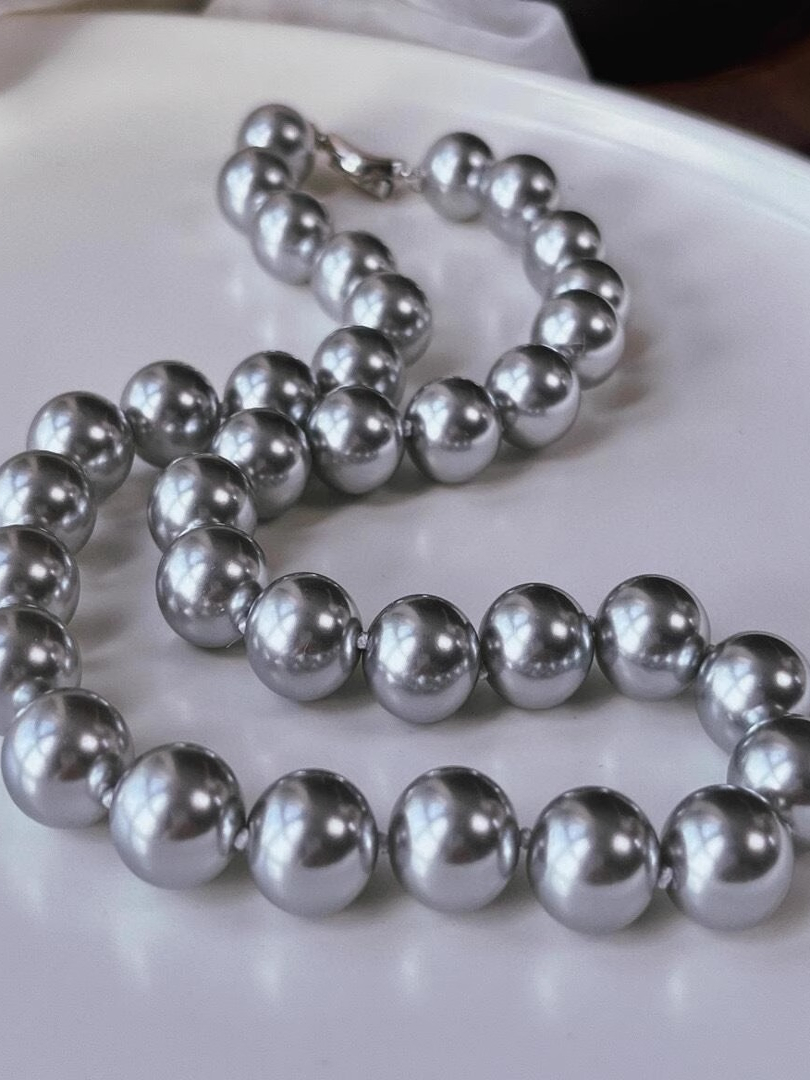 Multi-Color Gray Pearl Necklace with Vintage S925 Pure Silver Clasp - Elegant French Design for Timeless Style