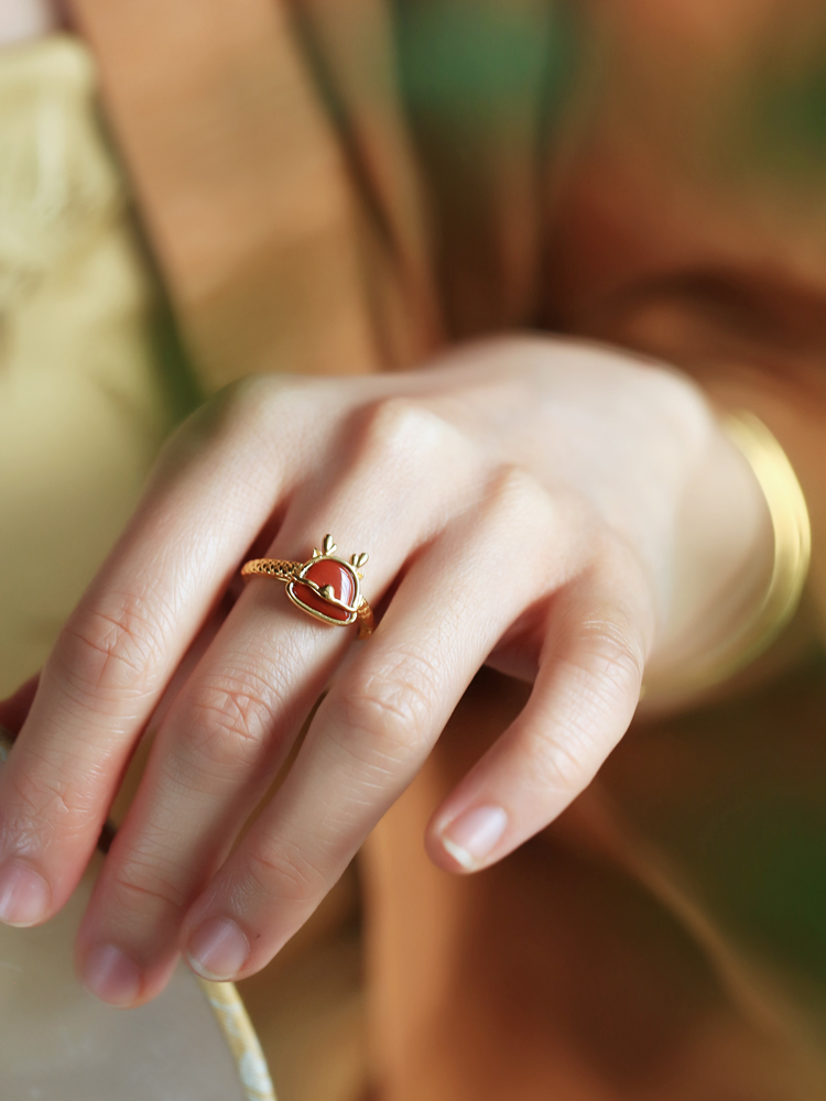 Natural Red Agate Dragon Ring for Women - Chinese Style, Light Luxury, Retro Design, Gold-Plated Silver, National Wind