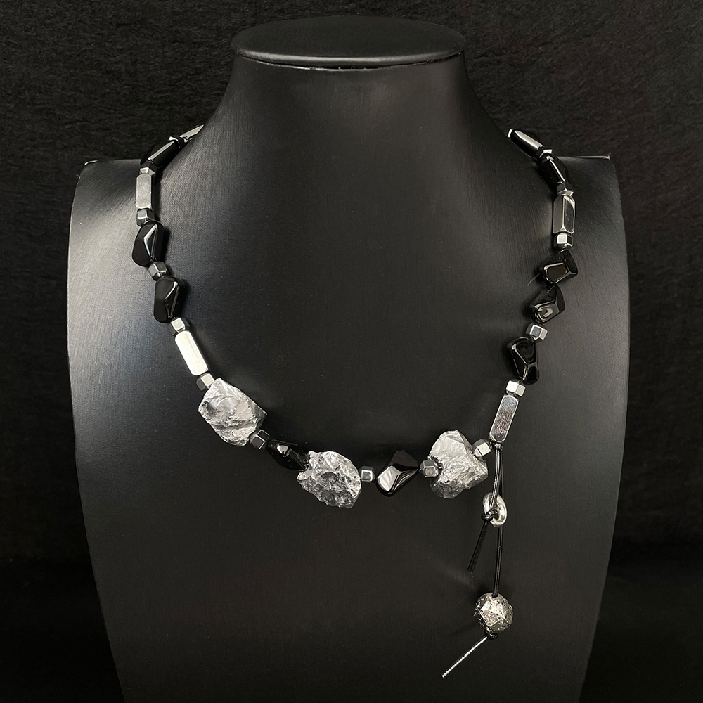 Natural Stone Bead Necklace for Women - Personalized Hip-Hop Minimalist Style, Light Luxury High-End Neck Accessory