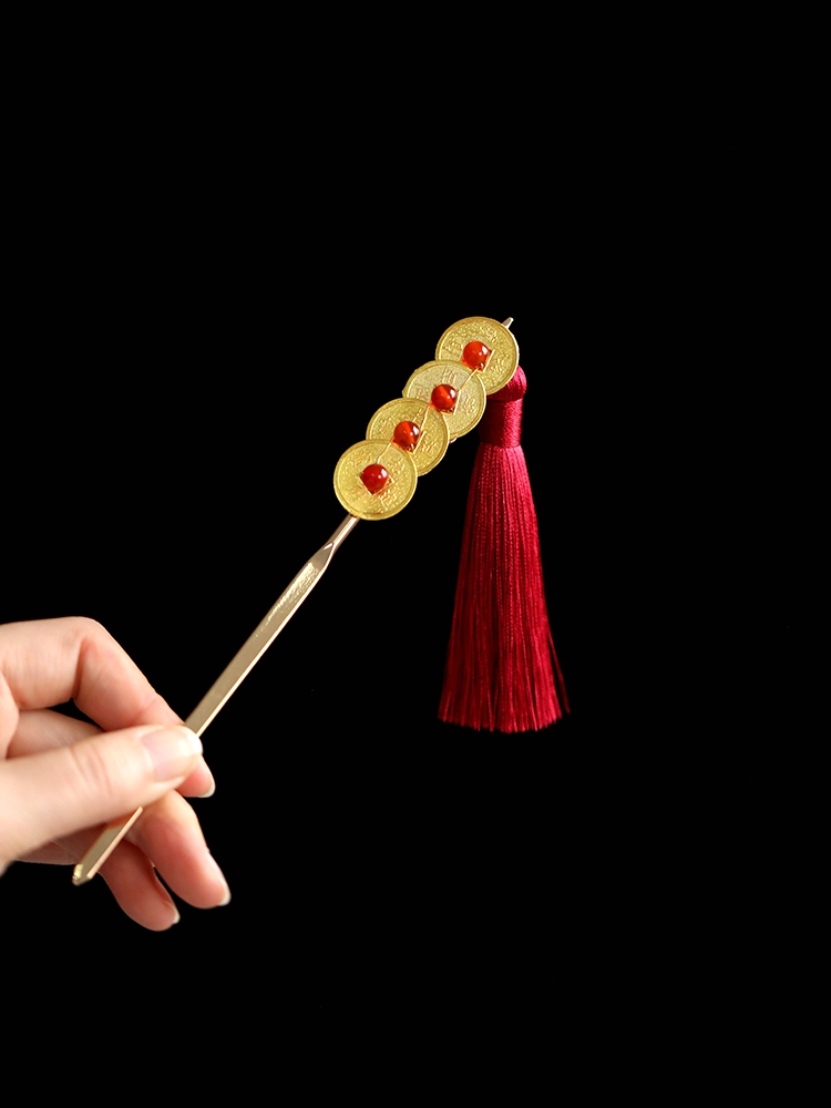 New Year Copper Coin Hairpin for Girls, Vintage Hanfu Hair Accessory with Red Tassels, Horse-Face Skirt Pin, Festive Ornament