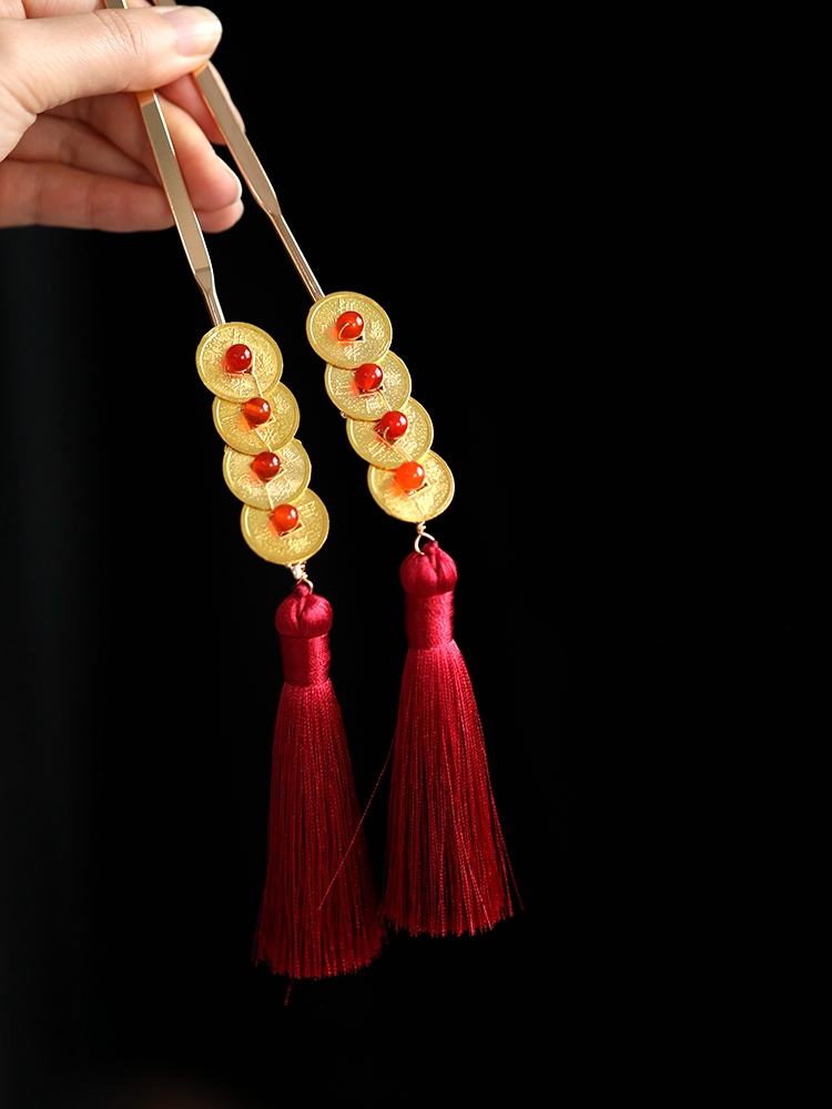 New Year Copper Coin Hairpin for Girls, Vintage Hanfu Hair Accessory with Red Tassels, Horse-Face Skirt Pin, Festive Ornament