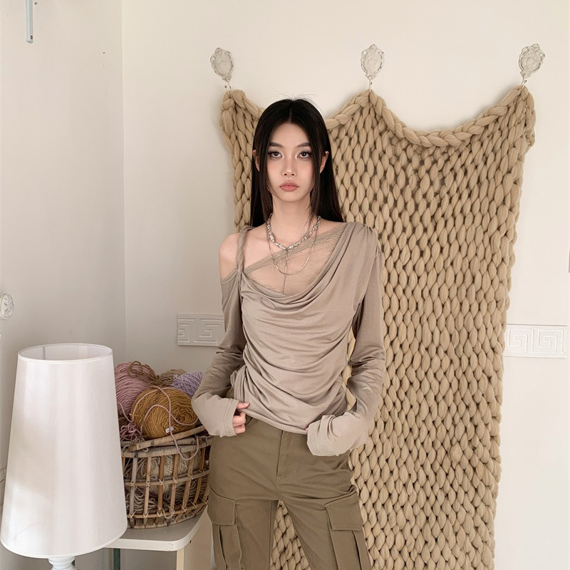 Off-Shoulder Lace Spliced Long Sleeve T-Shirt for Women - Eccentric Slim Fit Autumn Top, Versatile Casual Style
