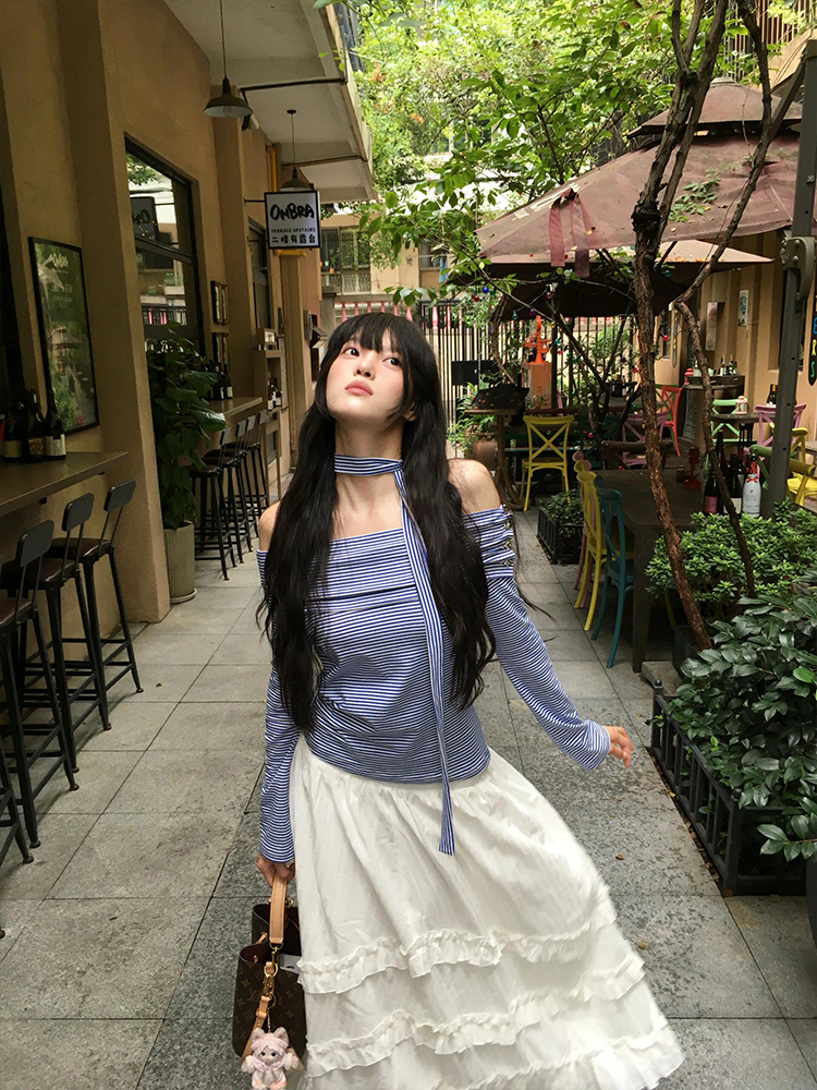 Off-Shoulder Long Sleeve T-Shirt for Women - Eccentric Slim-Fit Casual Autumn Top with Waist-Cinching Design