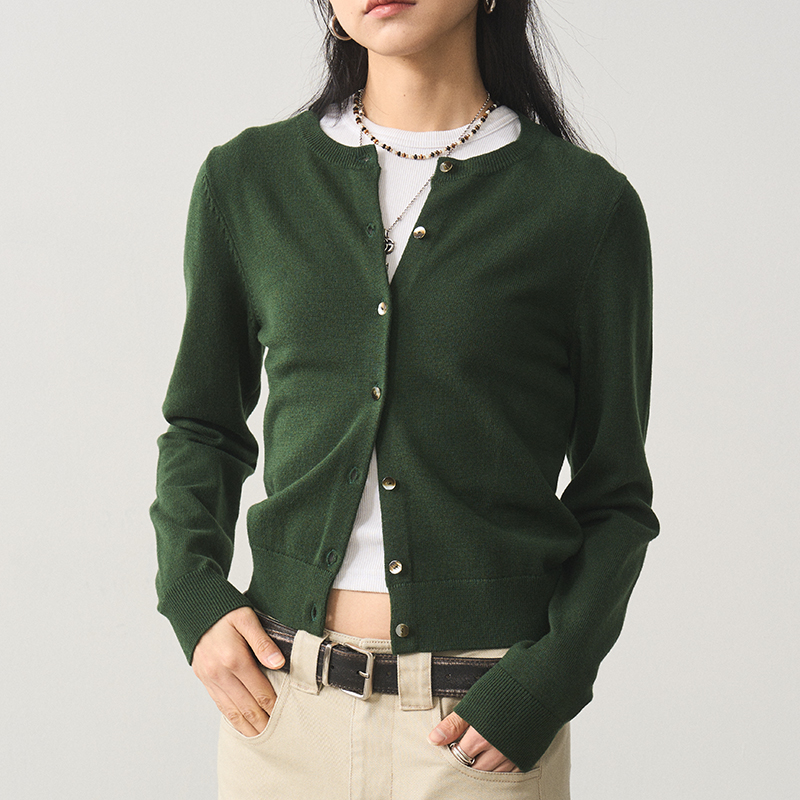 Petite Solid Color Knitted Cardigan for Women - Classic Versatile Short Style - Spring 2025 Fashion in Green