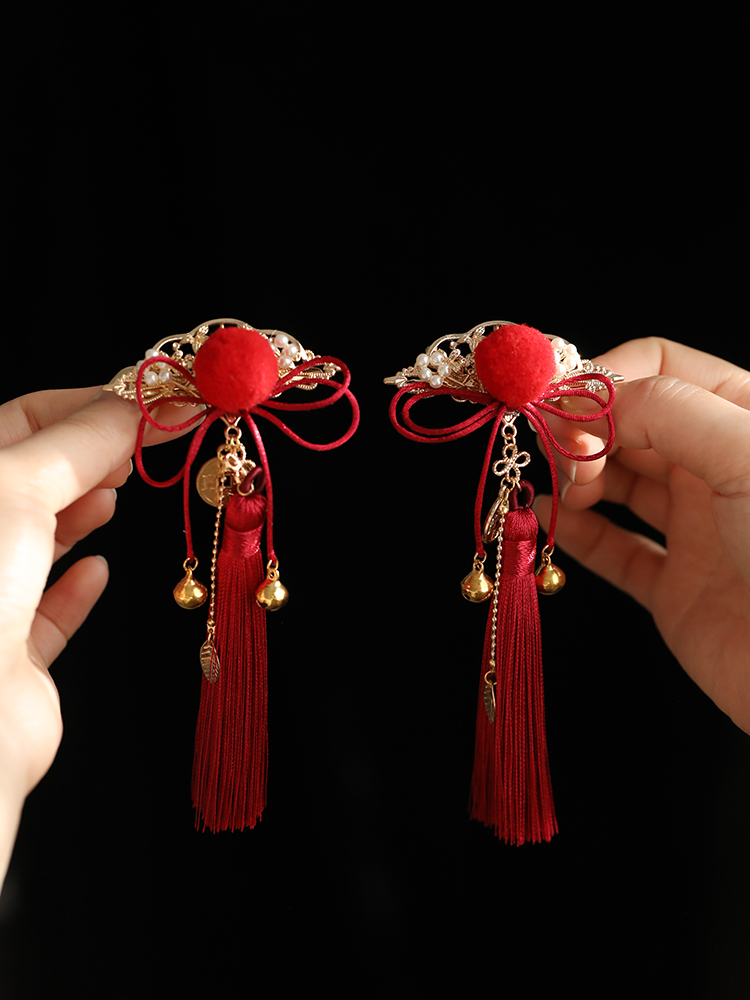 Red Tassel Bell Hair Clips for Kids - Festive Ancient Style Hanfu Side Accessories for New Year Celebrations