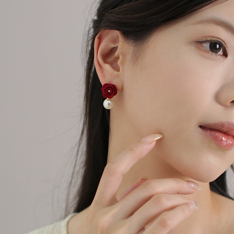 Red Velvet Rose Stud Earrings for Women, Trendy Light Luxury Pearl Drop Earrings for 2025 New Year Fashion